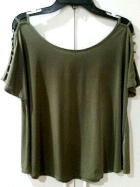 CATO SZ XS Olive Green Poly/Spandex Lattice Shoulder/Sleeve Pullover Top Bust 40